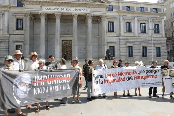 Doble rasero para poder manifestarse ante el Congreso de los Diputados